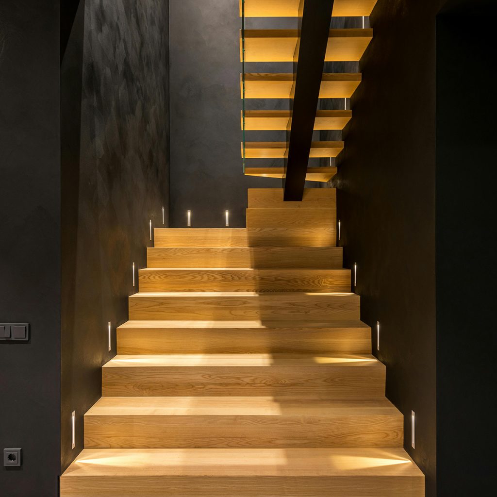 motion sensor lights for stairs
