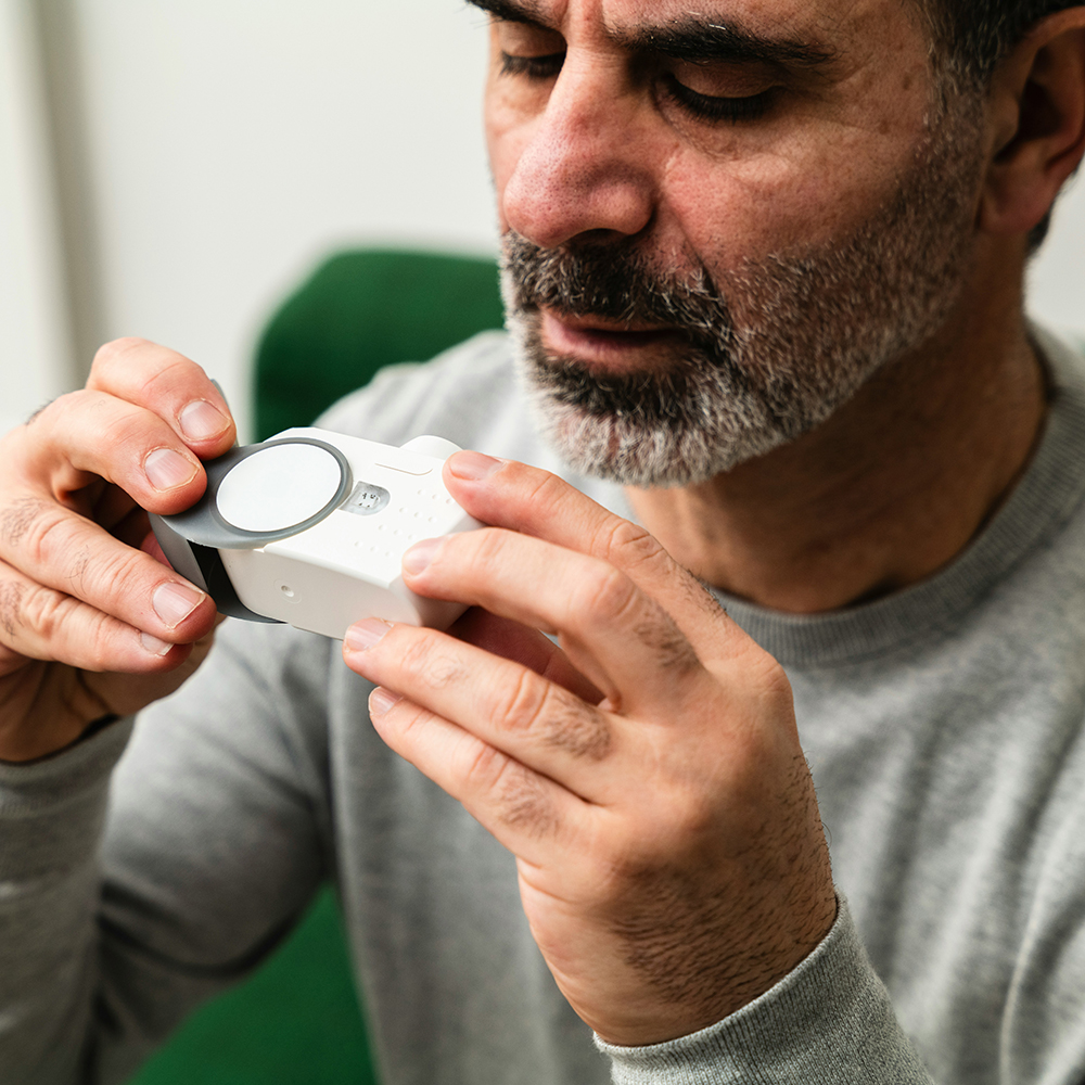 Review: 5 Best Stress Relief Gadgets for Busy Caregivers