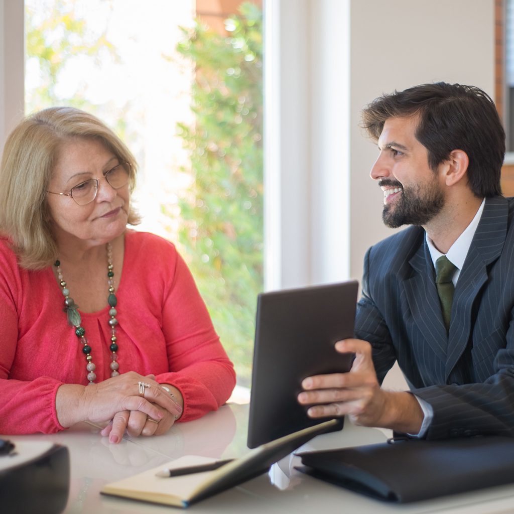 Estate Planning 101: Wills vs. Living Trusts pexels kampus 8815847