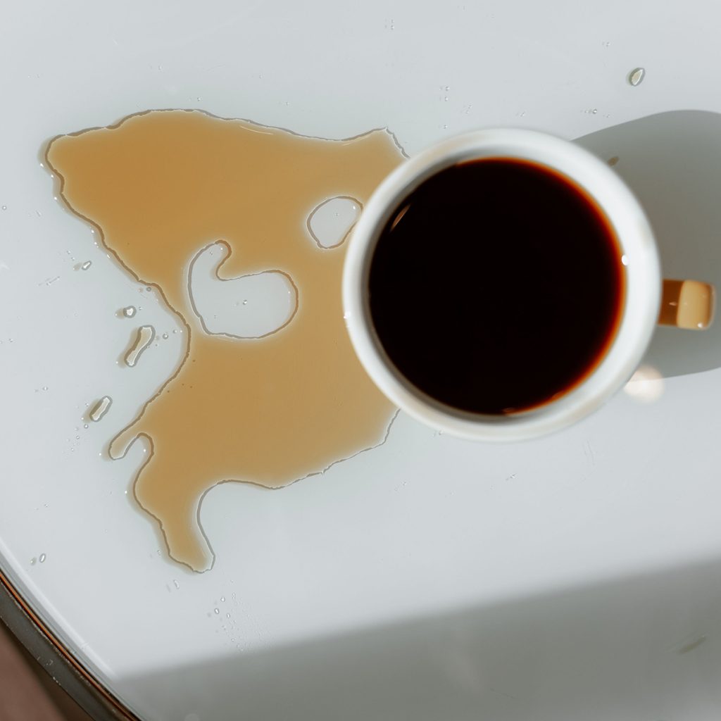 Best Spill-Proof Cups and Mugs for Seniors: Reclaiming Independent Hydration pexels rdne 4920849